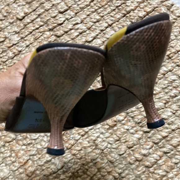 Prada floral fabric mules 38.5 - Picture 8 of 9